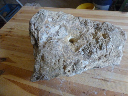 Quellstein brunnenstein mit - brunnenstein,