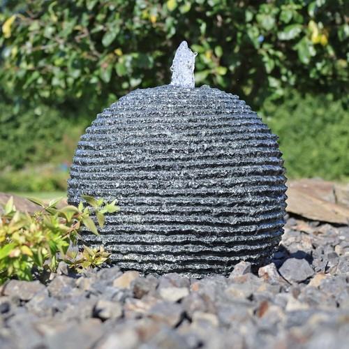 Gartenbrunnen aus echtem