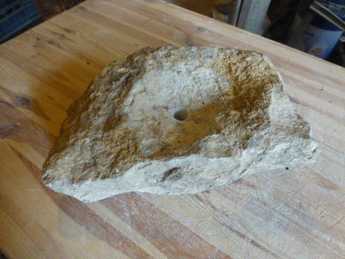 Quellstein brunnenstein mit - brunnenstein,