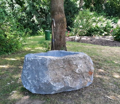 Gartenbrunnen - , /