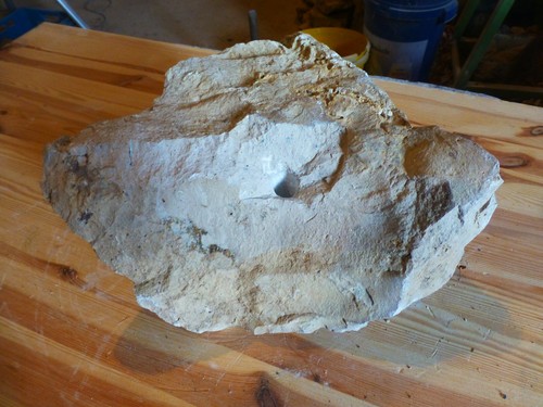 Quellstein brunnenstein mit - brunnenstein,