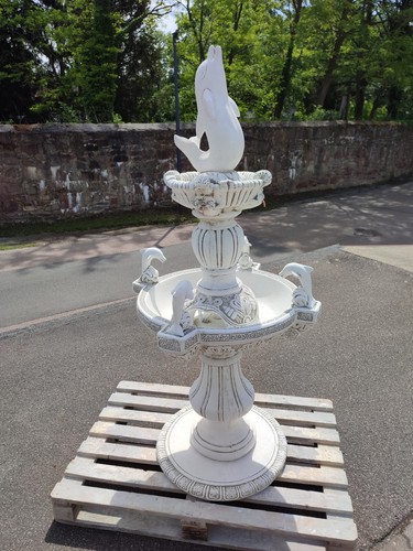 Steinbrunnen springbrunnen - steinbrunnen,